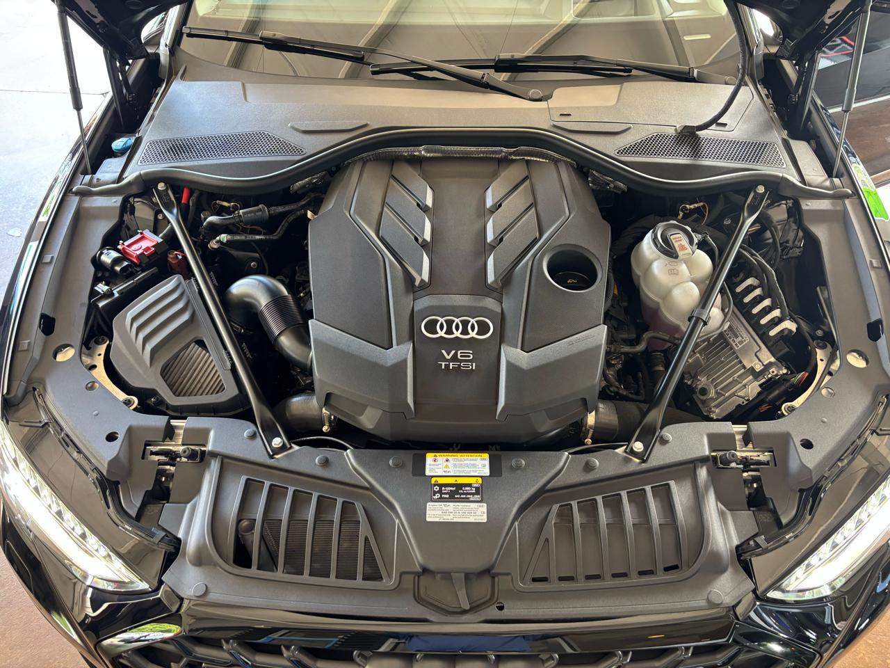 Audi A8 L 55 TFSI quattro 2025