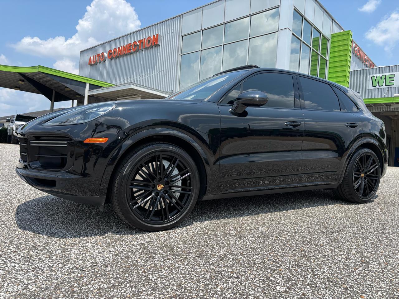 Porsche Cayenne Turbo AWD 2023