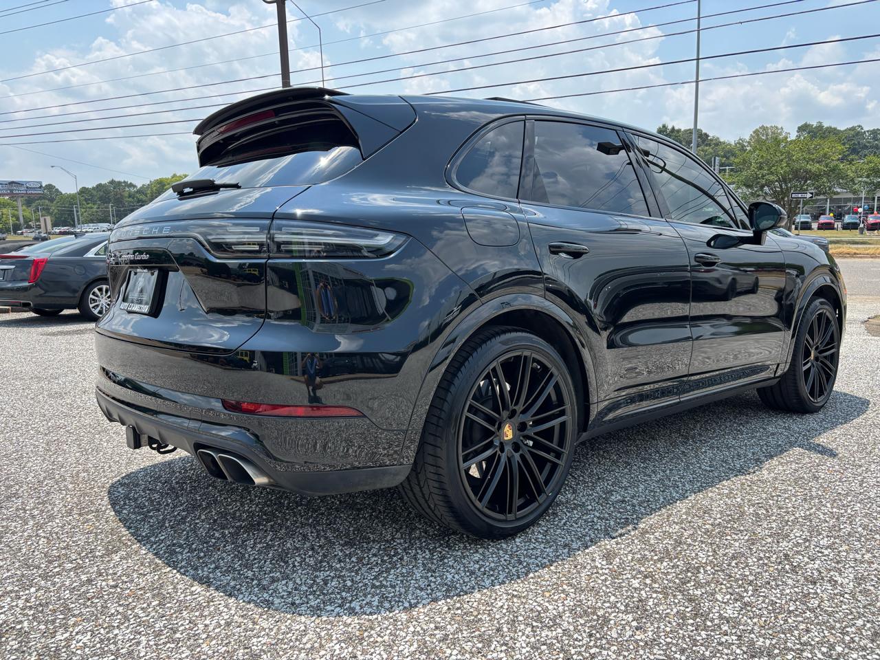 Porsche Cayenne Turbo AWD 2023