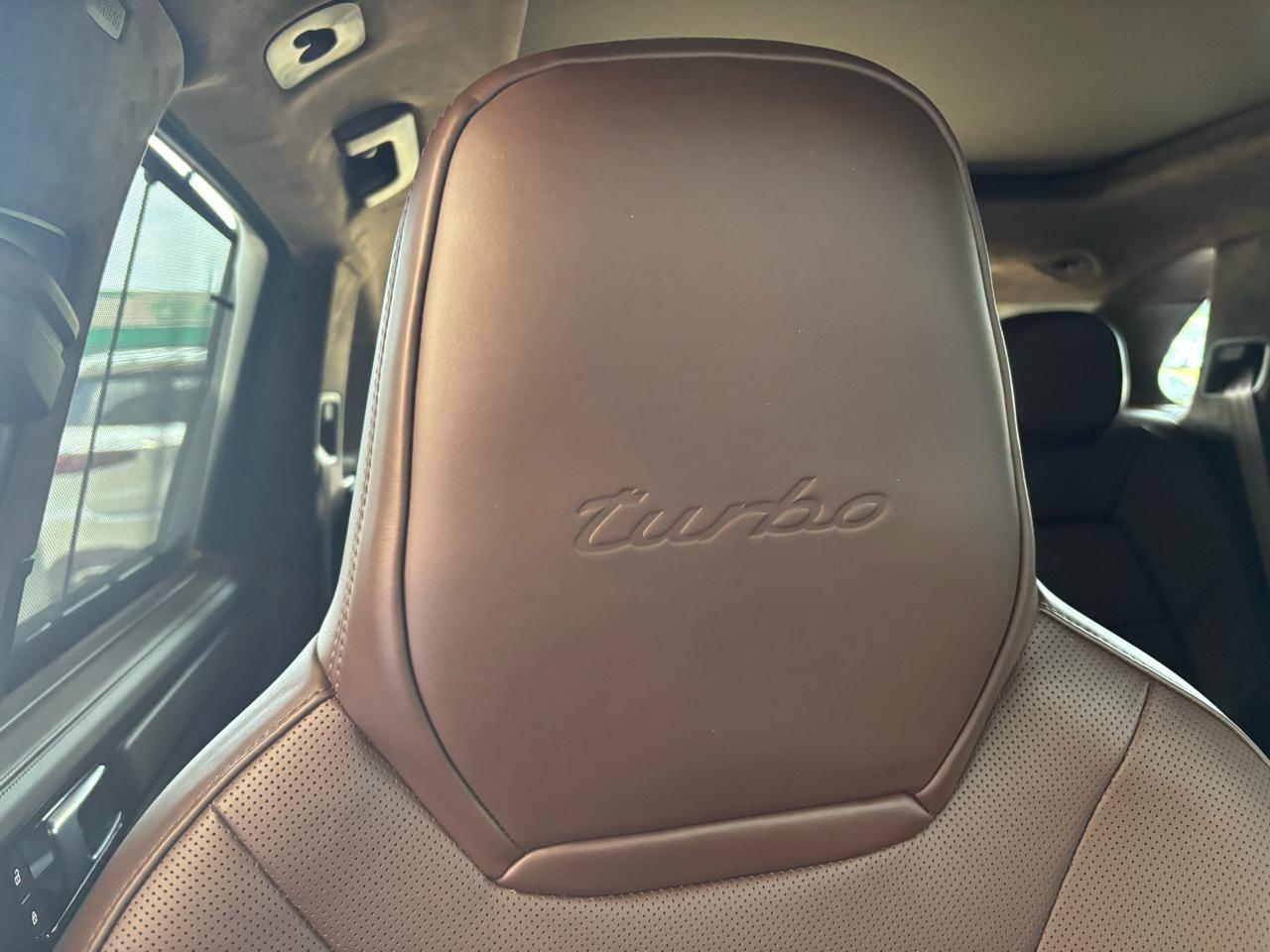 Porsche Cayenne Turbo AWD 2023