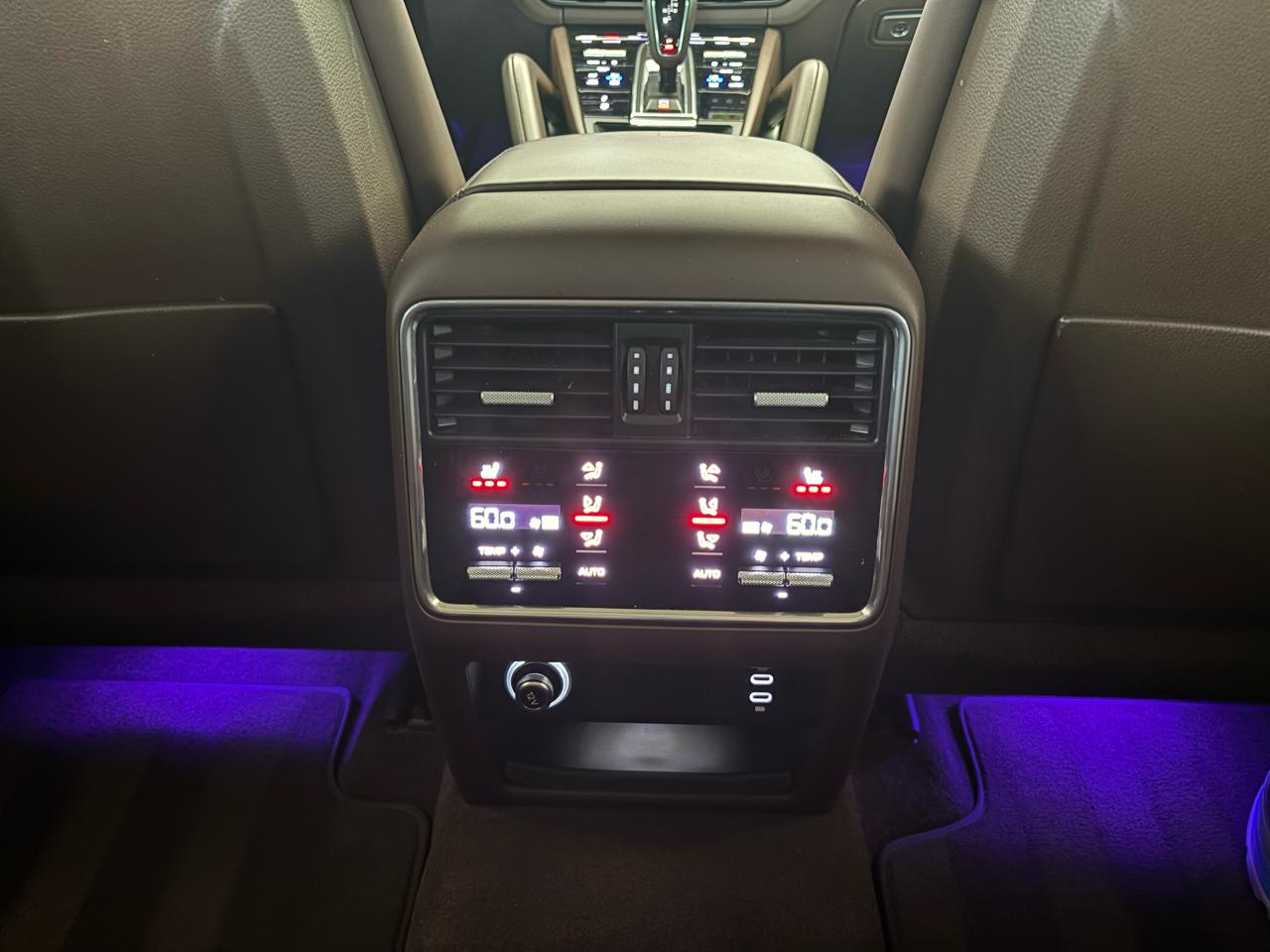 Porsche Cayenne Turbo AWD 2023