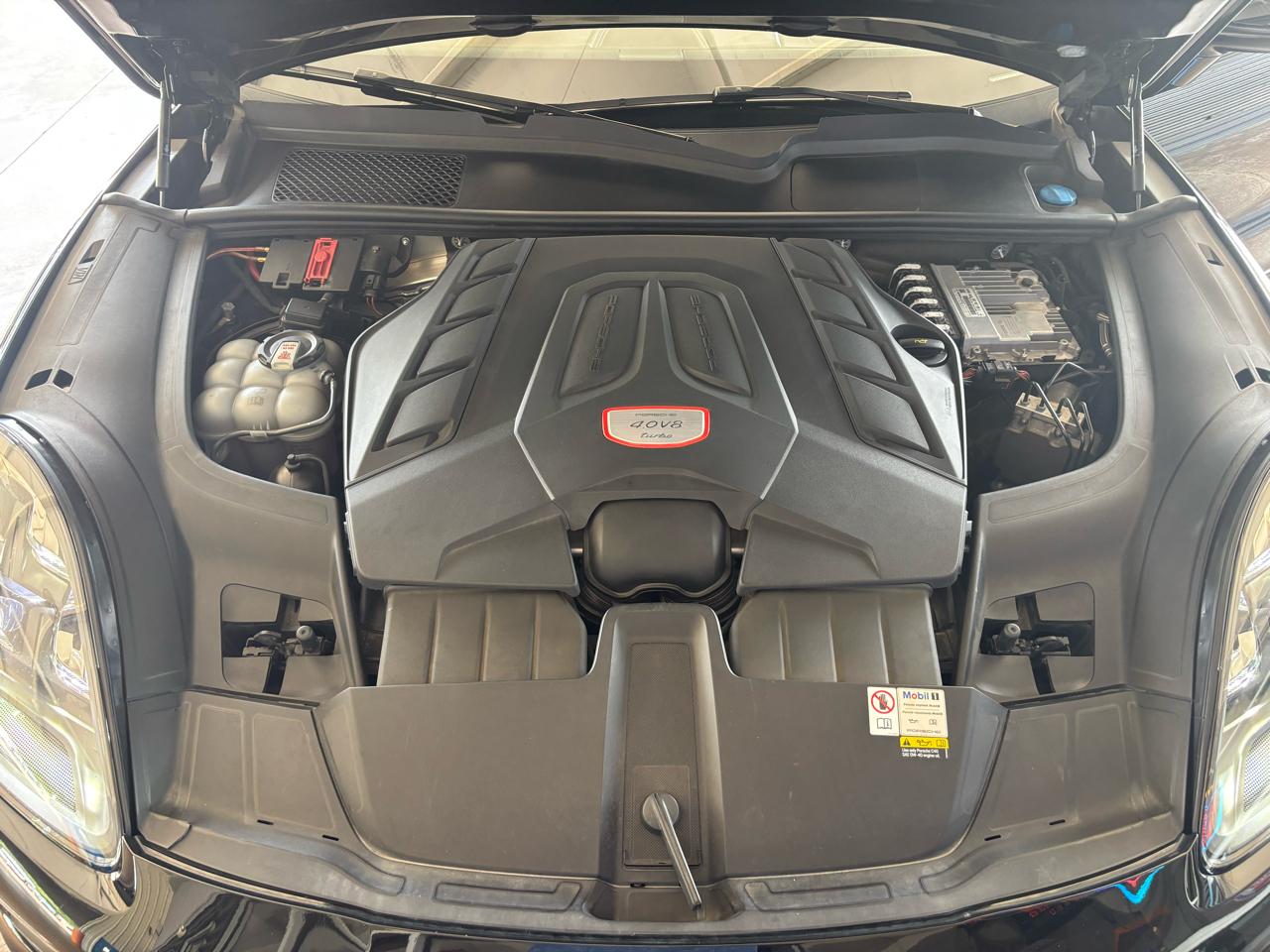 Porsche Cayenne Turbo AWD 2023