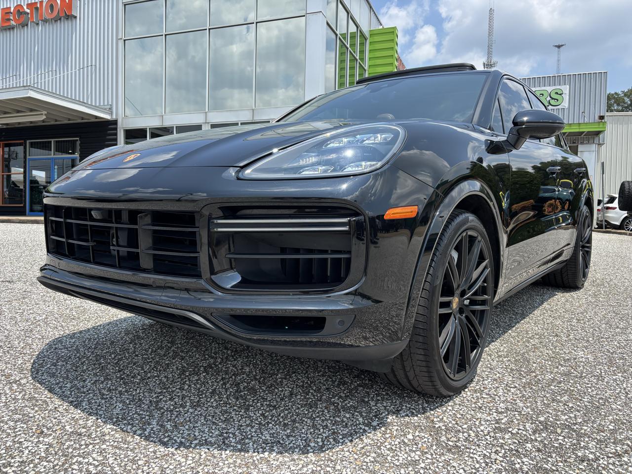 Porsche Cayenne Turbo AWD 2023