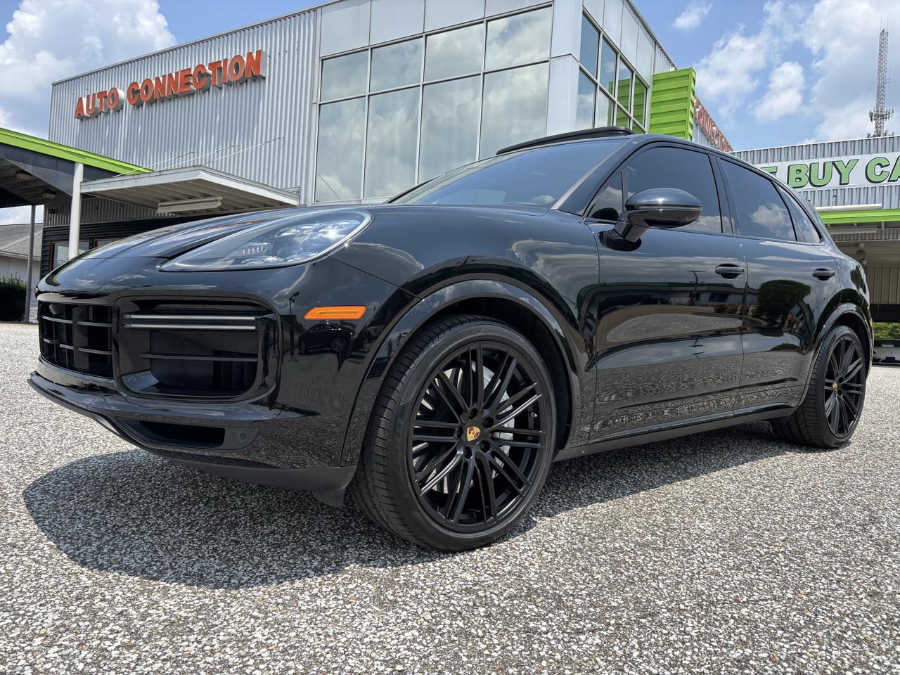 Porsche Cayenne Turbo AWD 2023