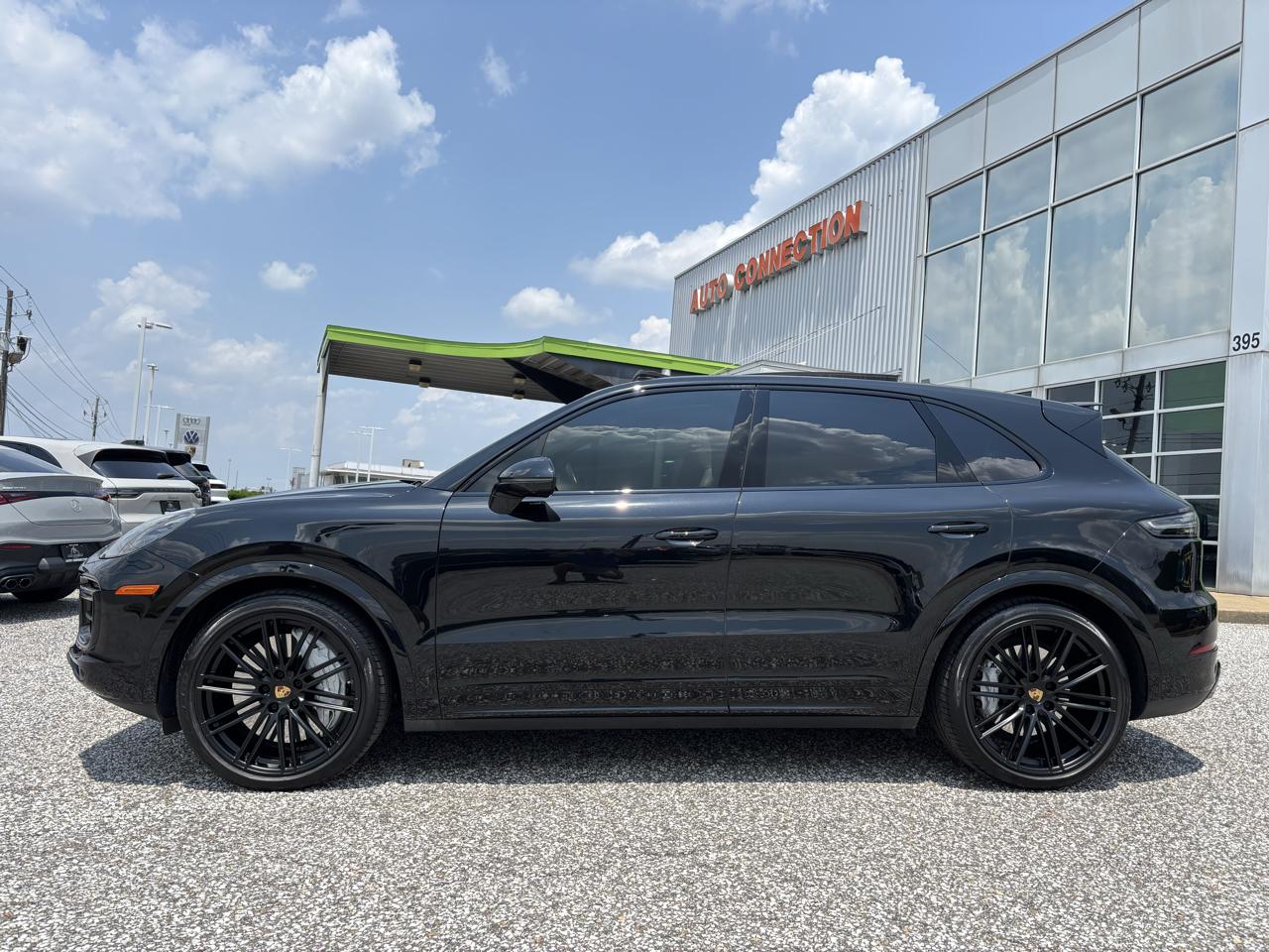 Porsche Cayenne Turbo AWD 2023