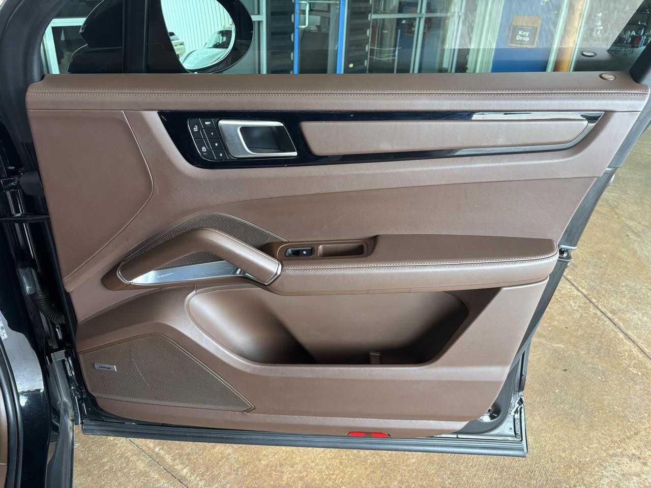Porsche Cayenne Turbo AWD 2023