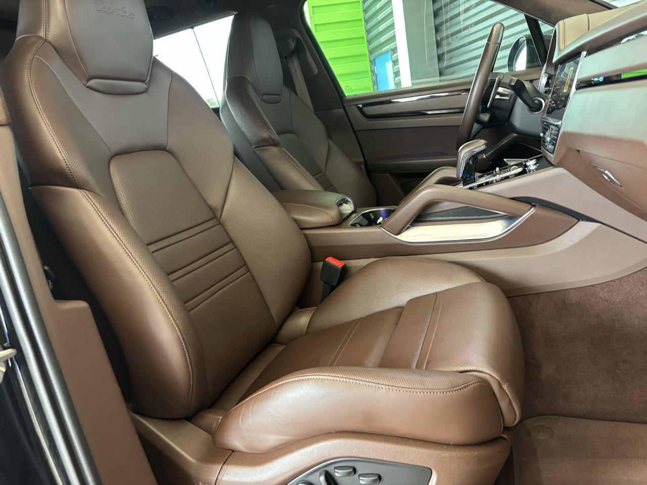 Porsche Cayenne Turbo AWD 2023