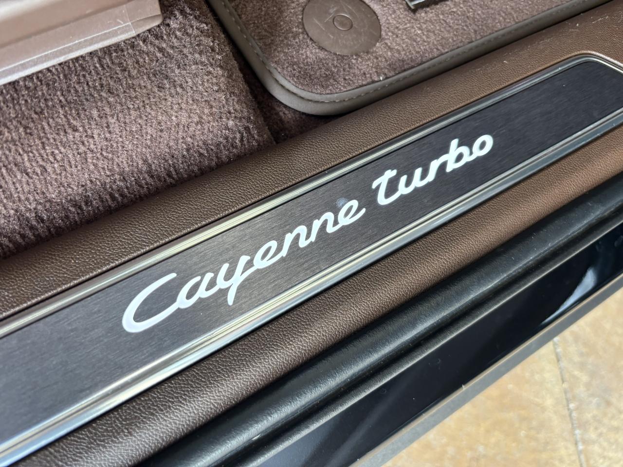 Porsche Cayenne Turbo AWD 2023