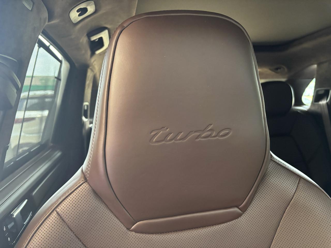 Porsche Cayenne Turbo AWD 2023