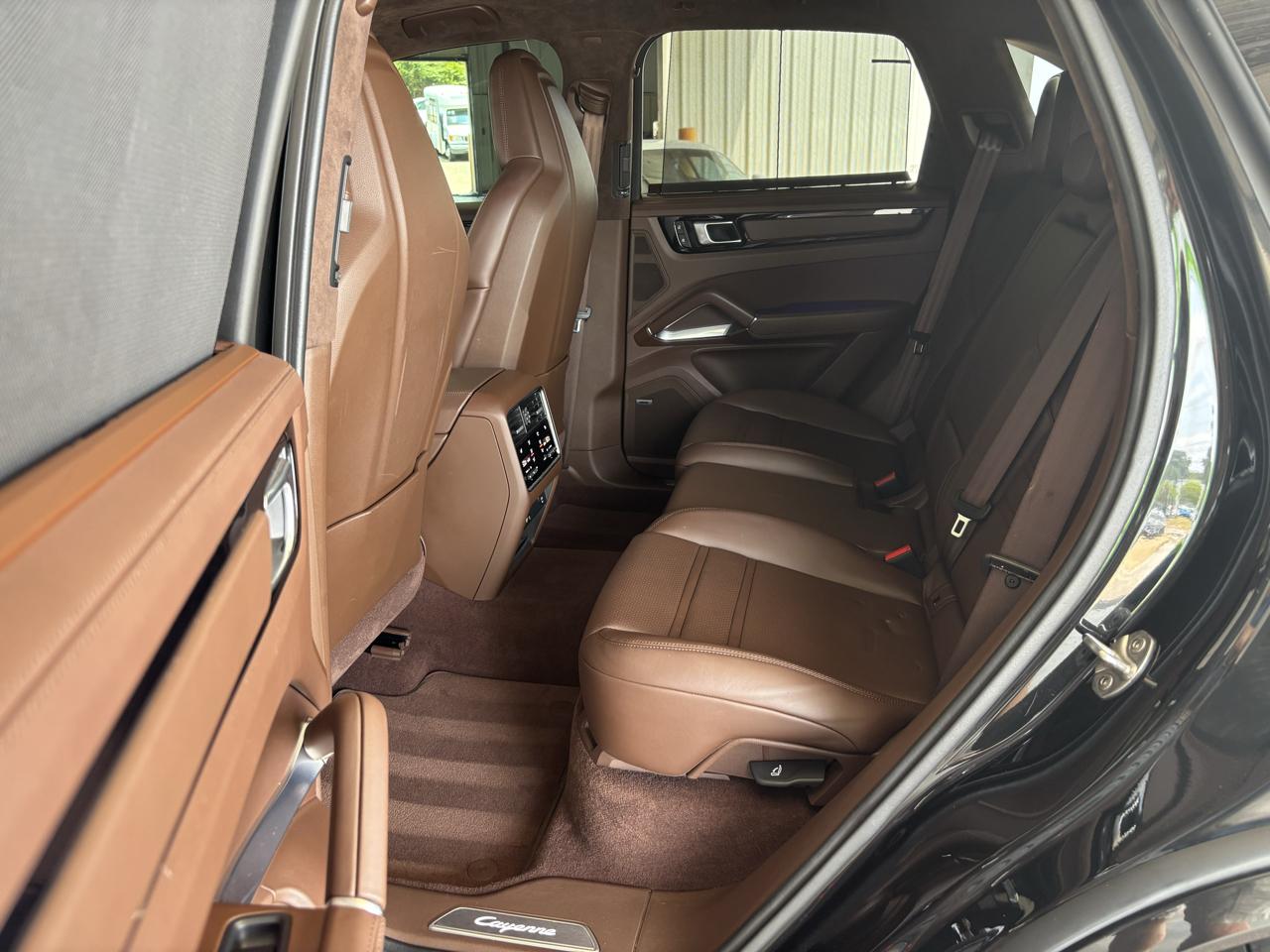 Porsche Cayenne Turbo AWD 2023