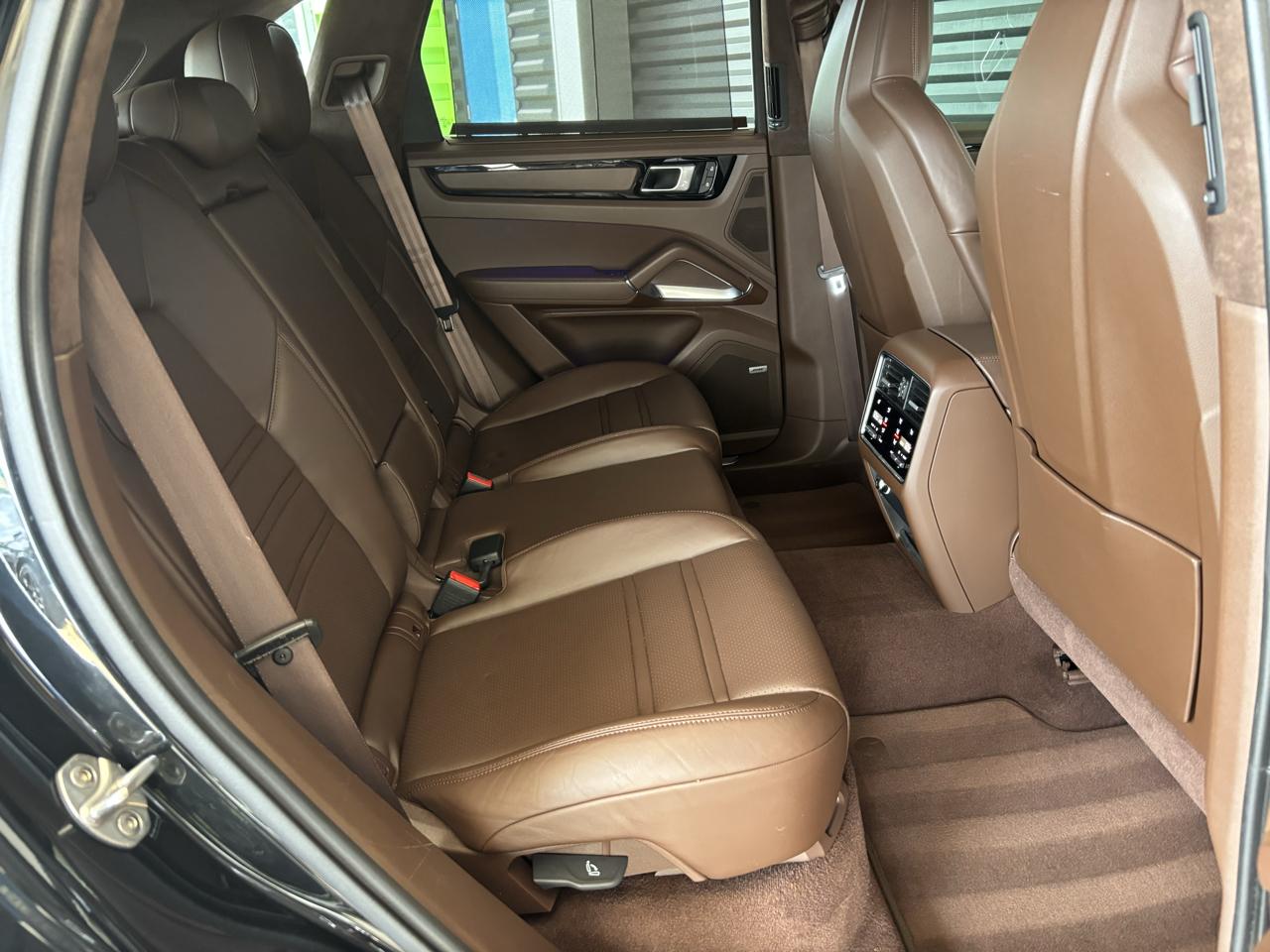 Porsche Cayenne Turbo AWD 2023