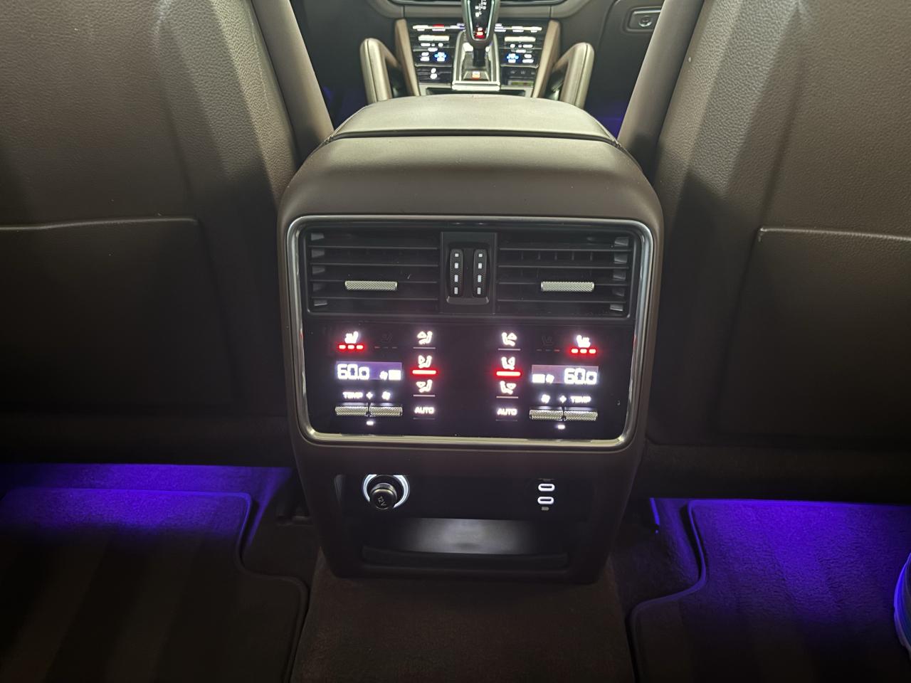 Porsche Cayenne Turbo AWD 2023