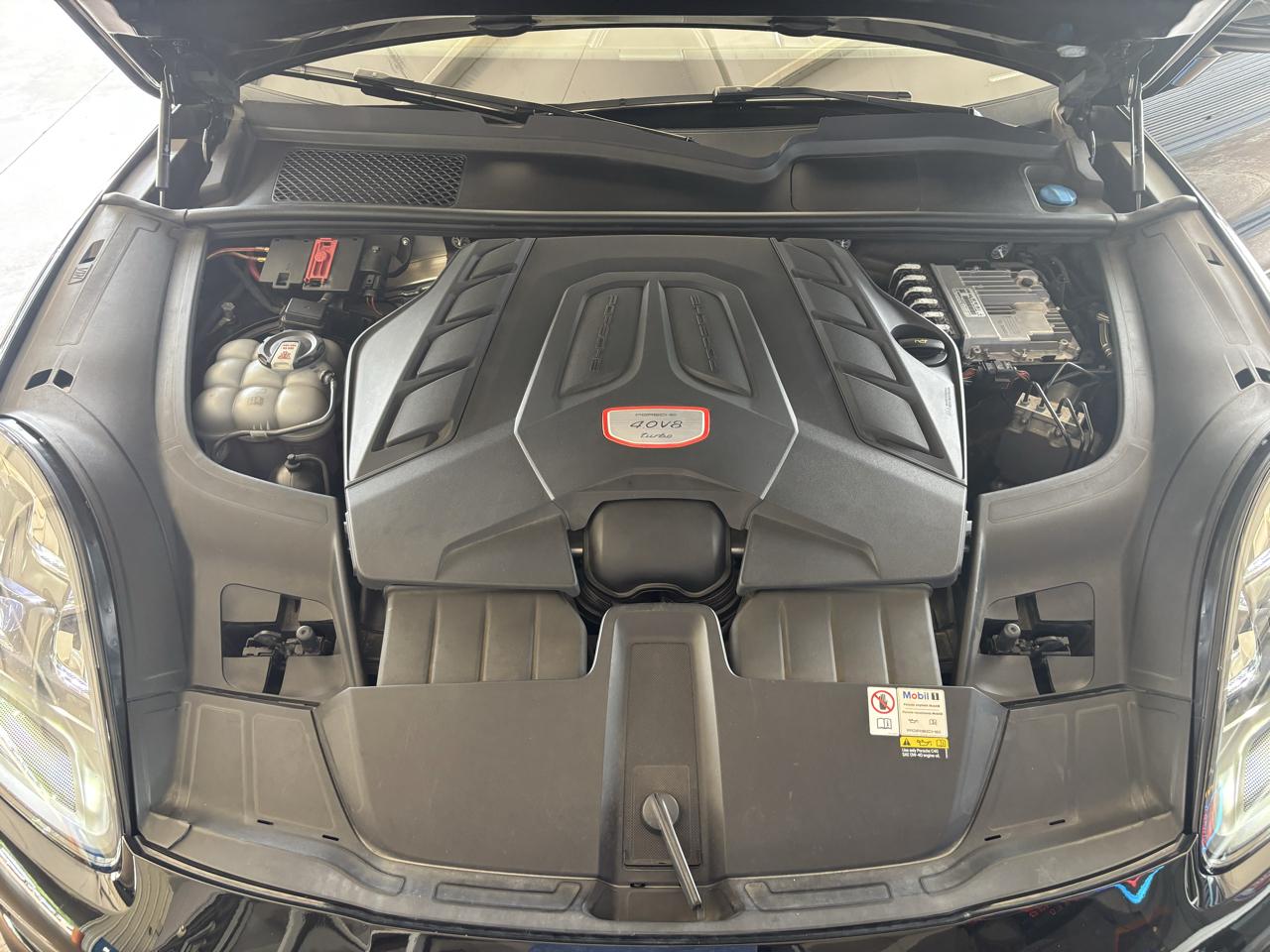 Porsche Cayenne Turbo AWD 2023