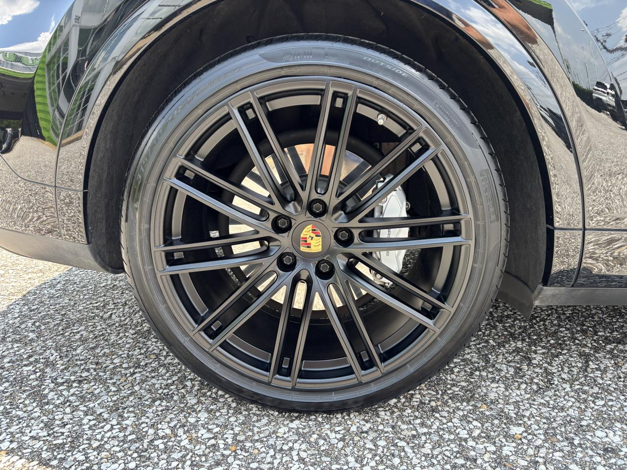 Porsche Cayenne Turbo AWD 2023