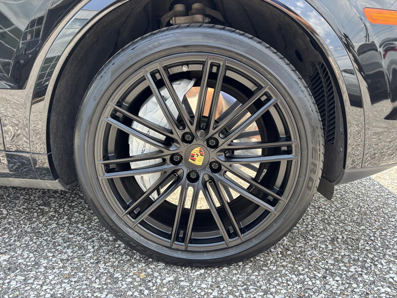 Porsche Cayenne Turbo AWD 2023