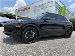 2023 Porsche Cayenne 