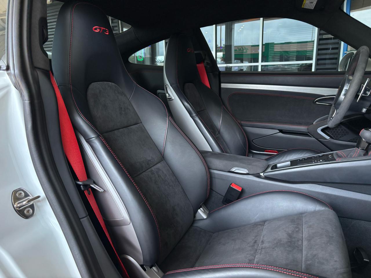 Porsche 911 2dr Cpe GT3 2015