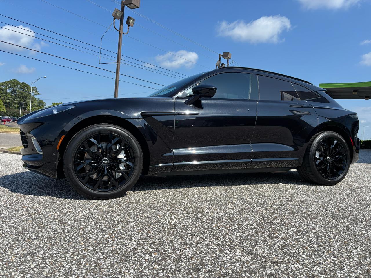 Aston Martin DBX AWD 2021