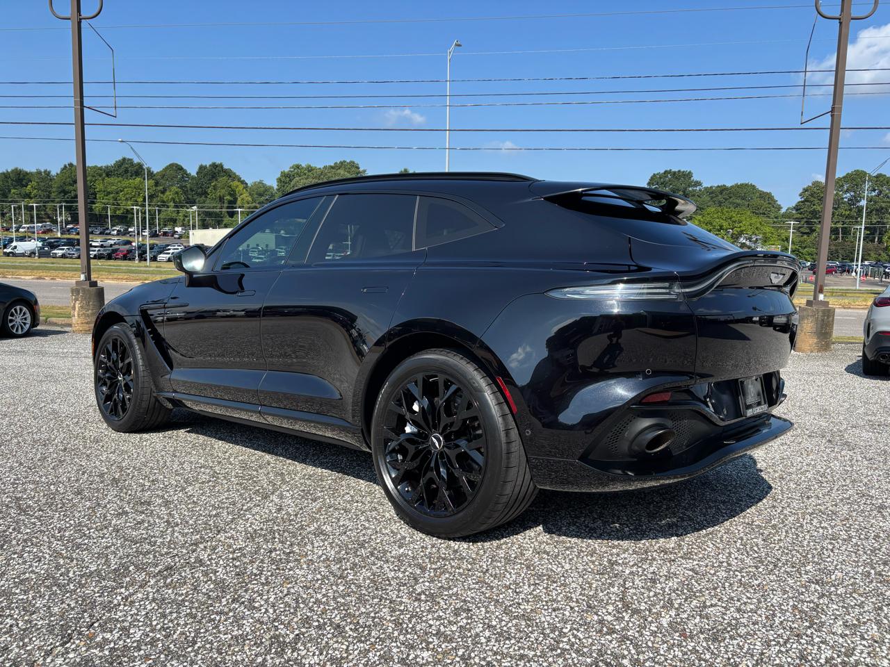 Aston Martin DBX AWD 2021