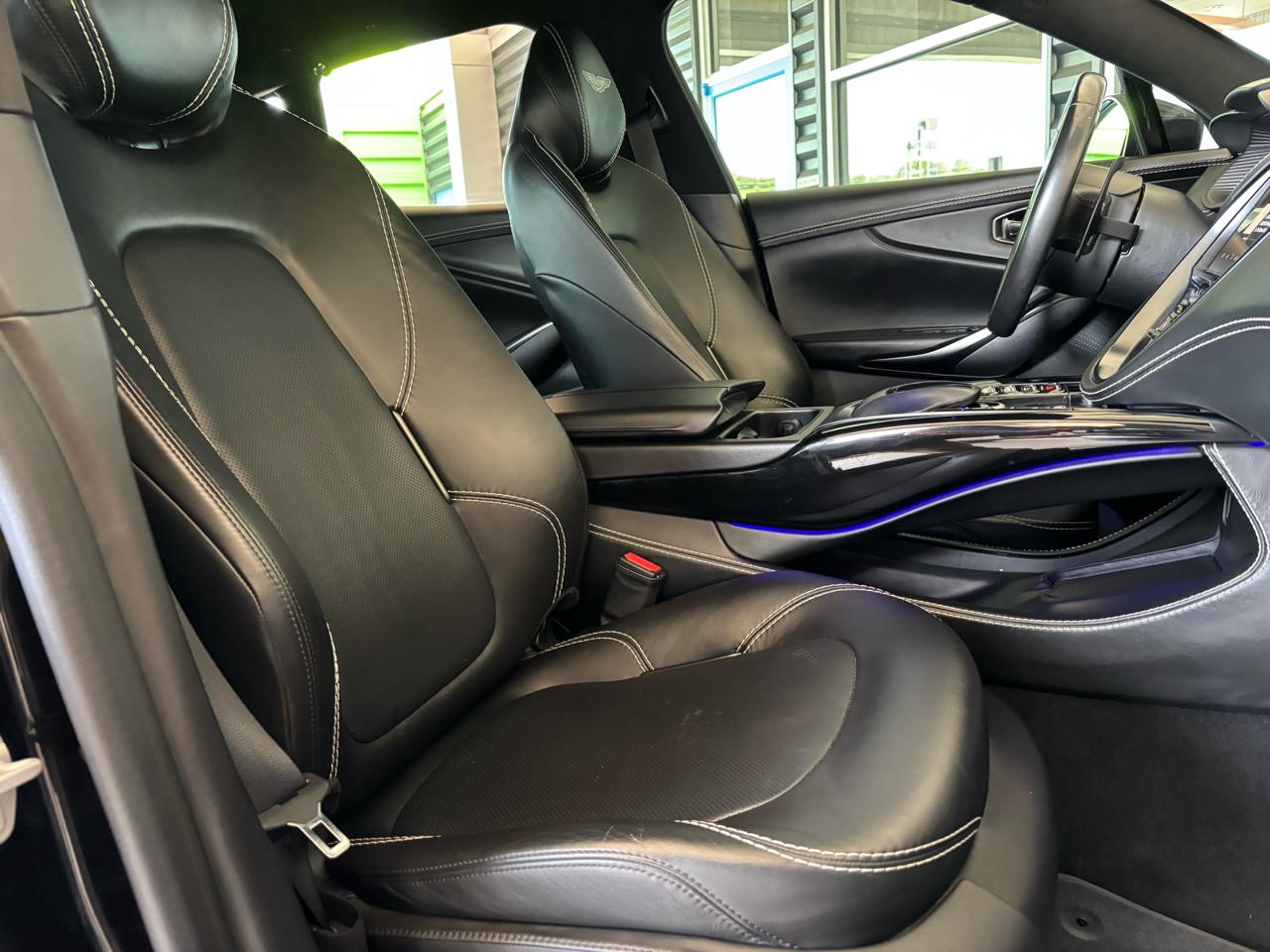 Aston Martin DBX AWD 2021