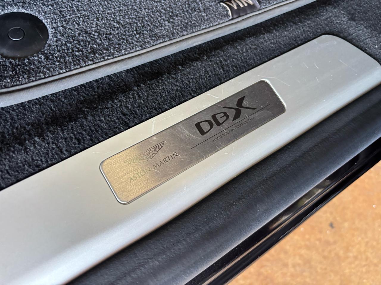 Aston Martin DBX AWD 2021