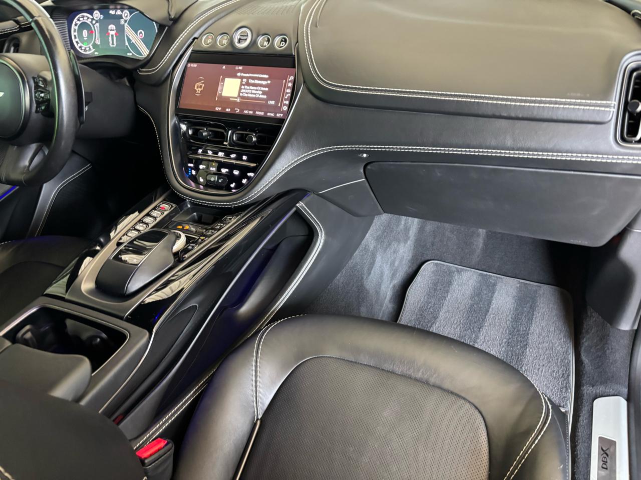 Aston Martin DBX AWD 2021