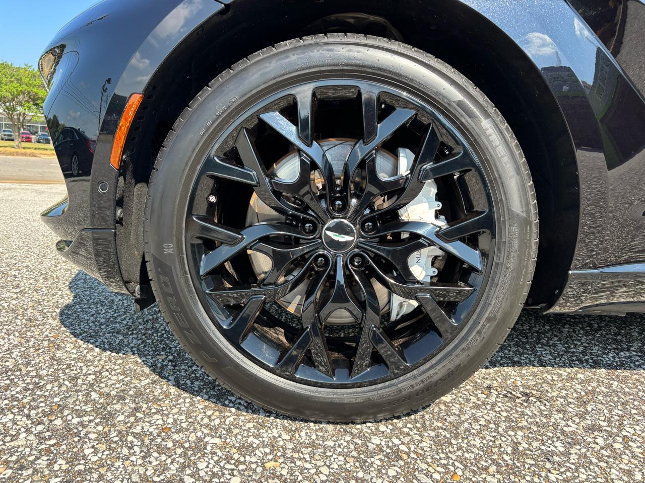 Aston Martin DBX AWD 2021