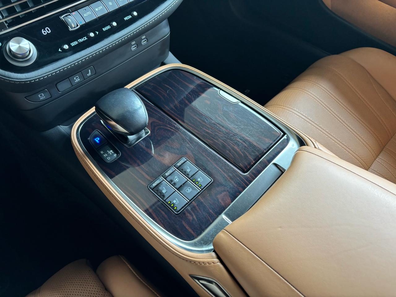 Lexus LS LS 500 AWD 2023