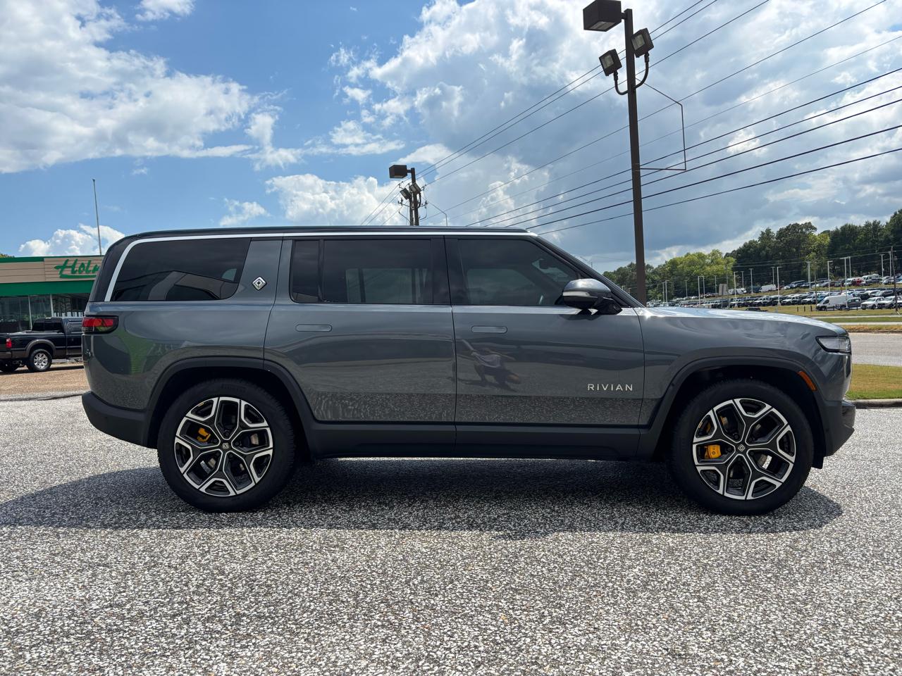 Rivian R1S Adventure Quad-Motor Large Pack 2024