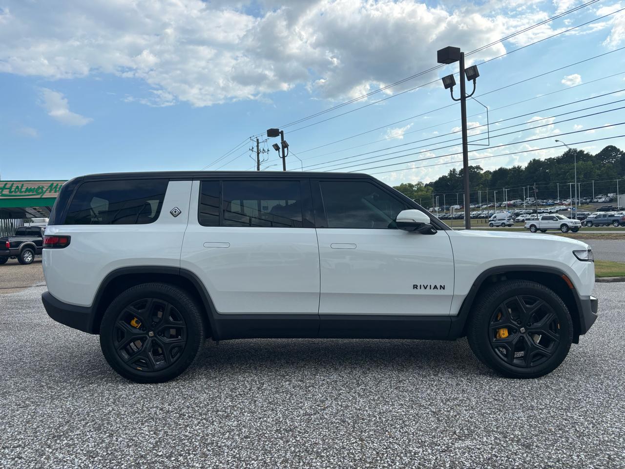 Rivian R1S Adventure Quad-Motor Large Pack 2024