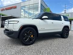 2024 Rivian R1S 