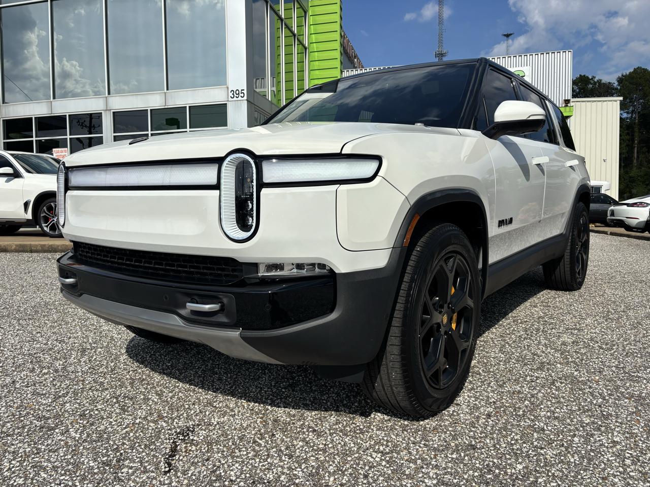 Rivian R1S Adventure Quad-Motor Large Pack 2023
