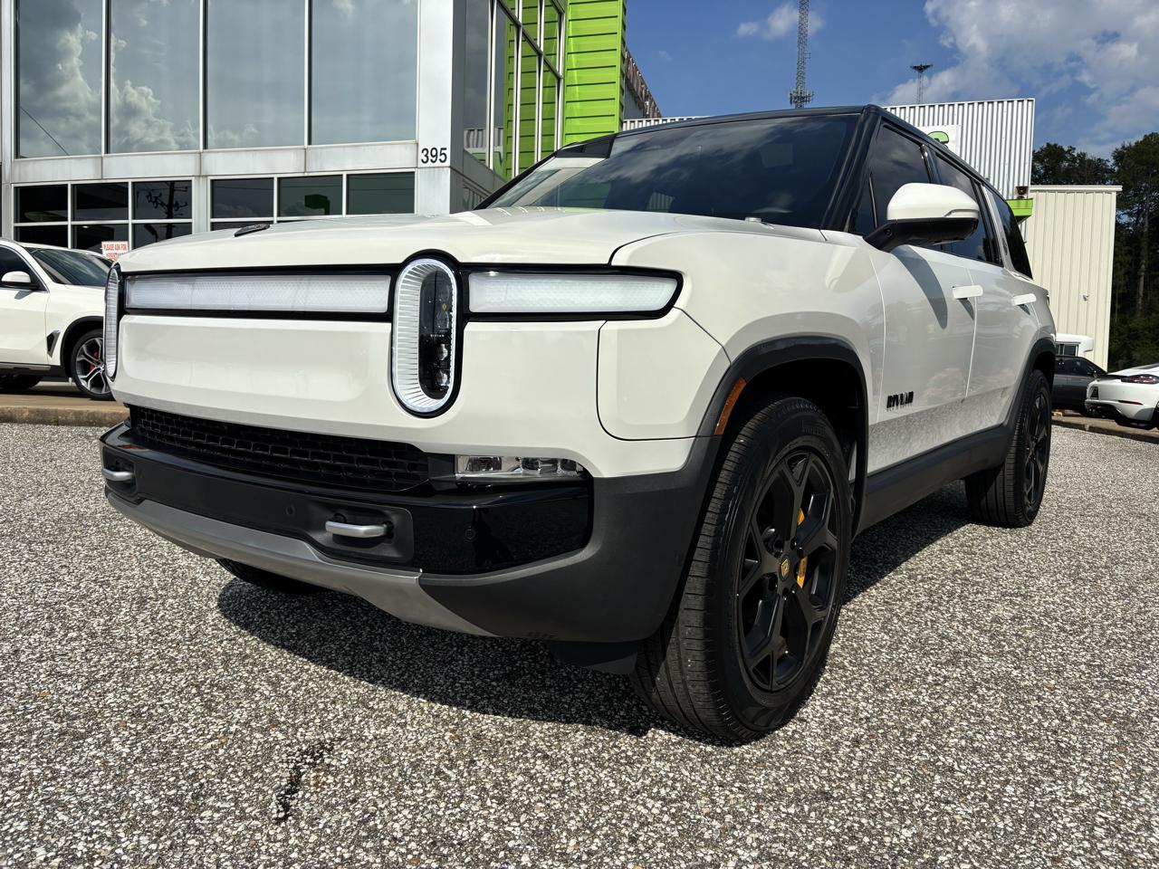 Rivian R1S Adventure Quad-Motor Large Pack 2023