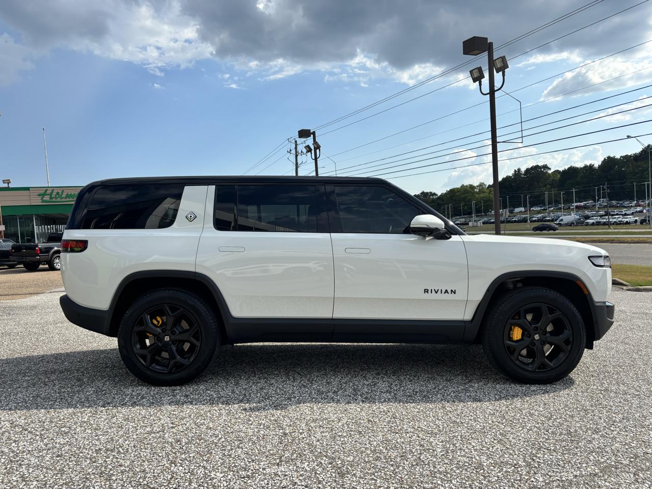 Rivian R1S Adventure Quad-Motor Large Pack 2023