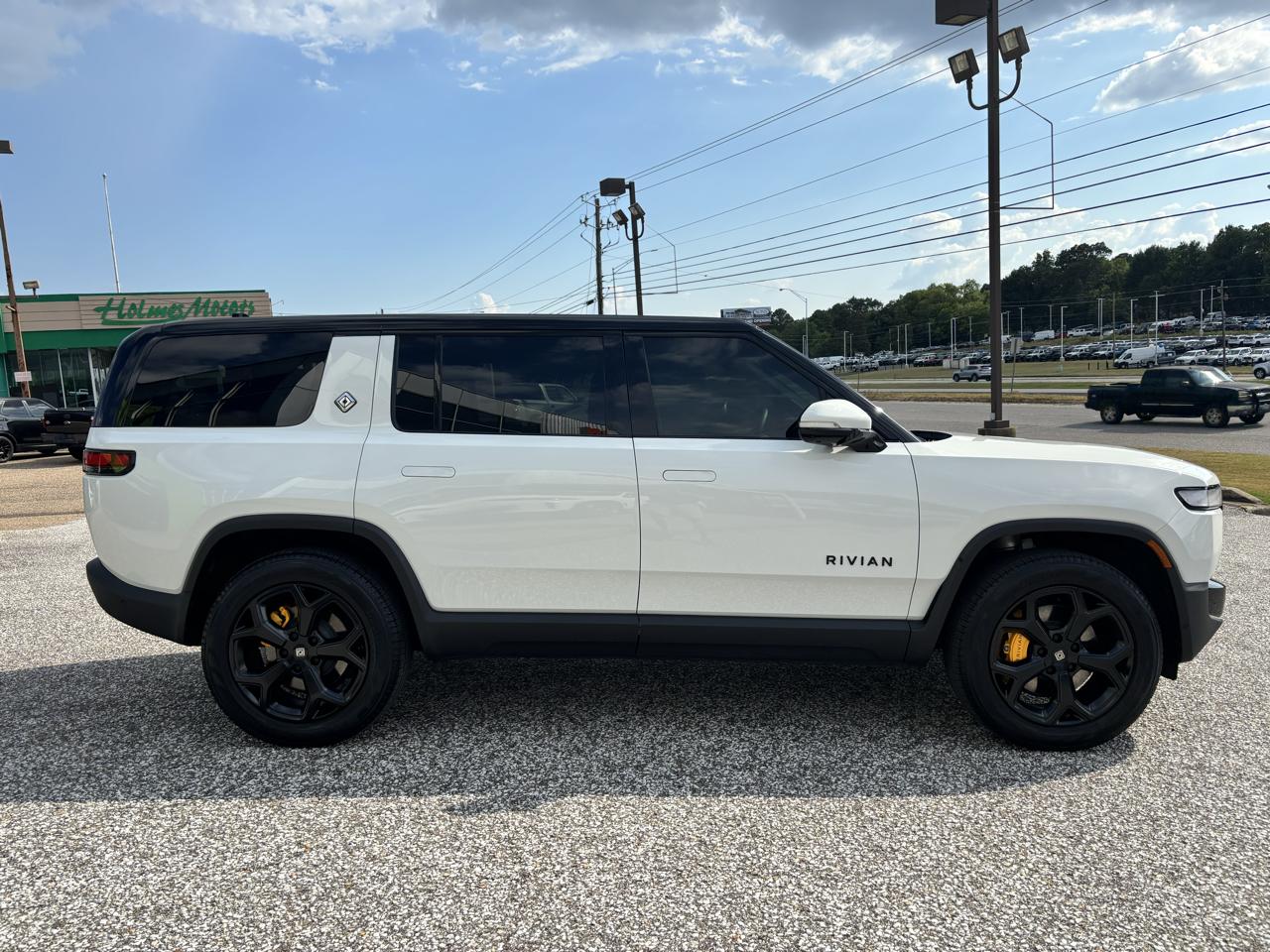 Rivian R1S Adventure Quad-Motor Large Pack 2023