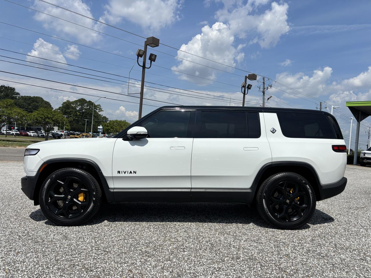 Rivian R1S Adventure Quad-Motor Large Pack 2023