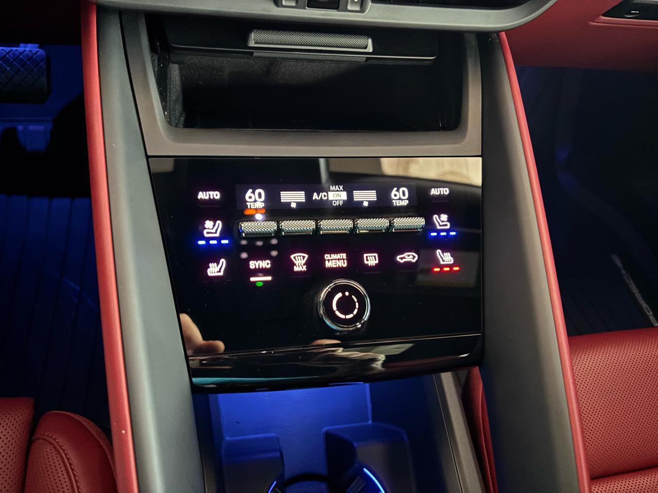 Porsche Macan Electric 4 AWD 2025