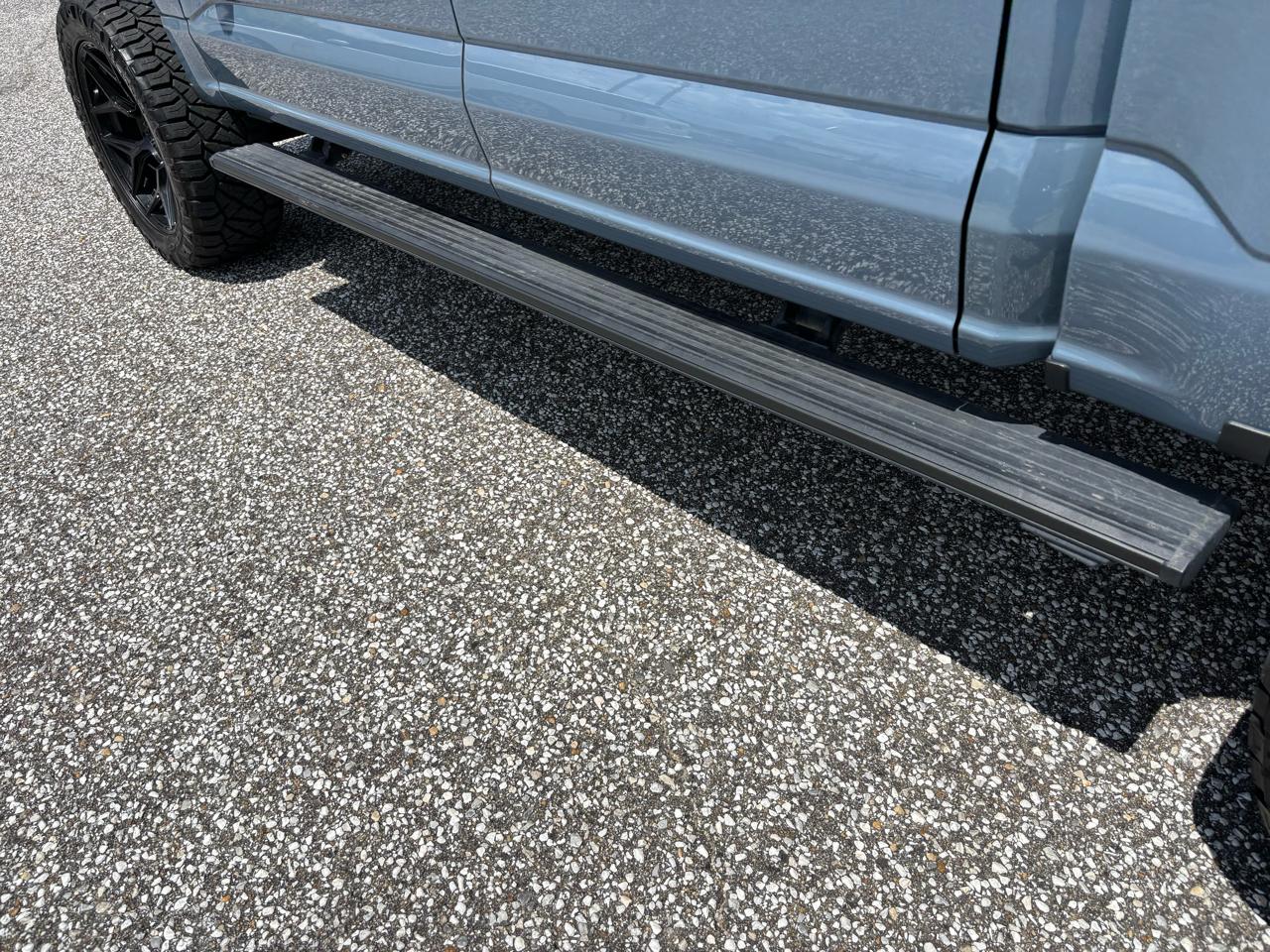 Ford F-150 Platinum 4WD SuperCrew 5.5' Box 2023