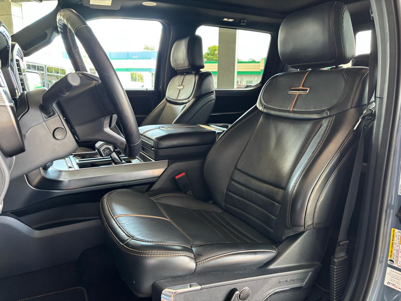 Ford F-150 Platinum 4WD SuperCrew 5.5' Box 2023