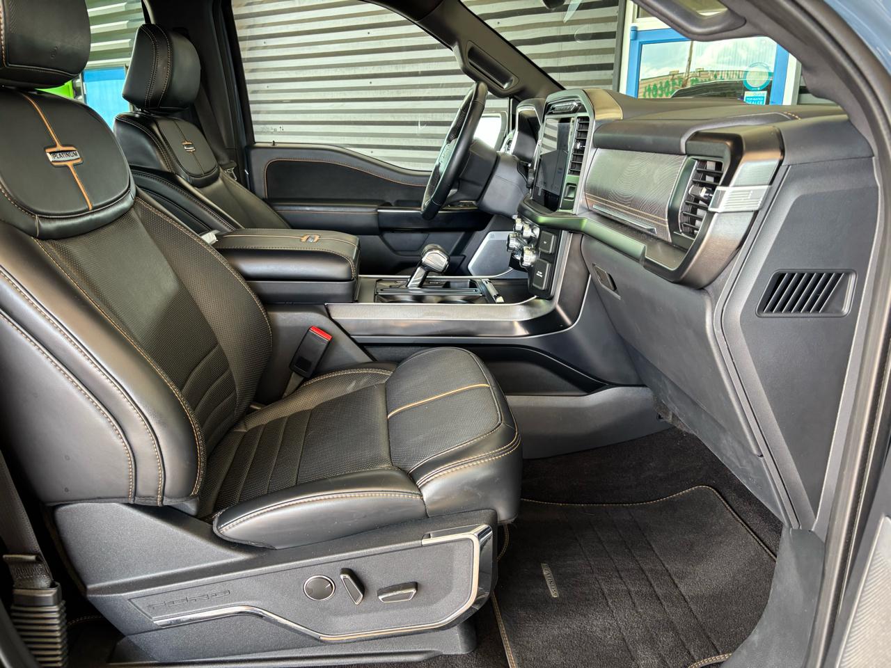 Ford F-150 Platinum 4WD SuperCrew 5.5' Box 2023