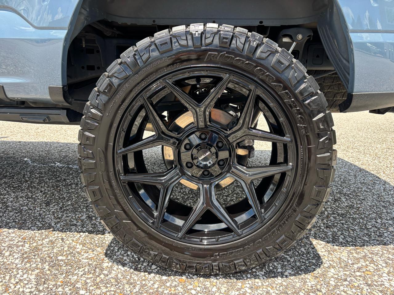 Ford F-150 Platinum 4WD SuperCrew 5.5' Box 2023