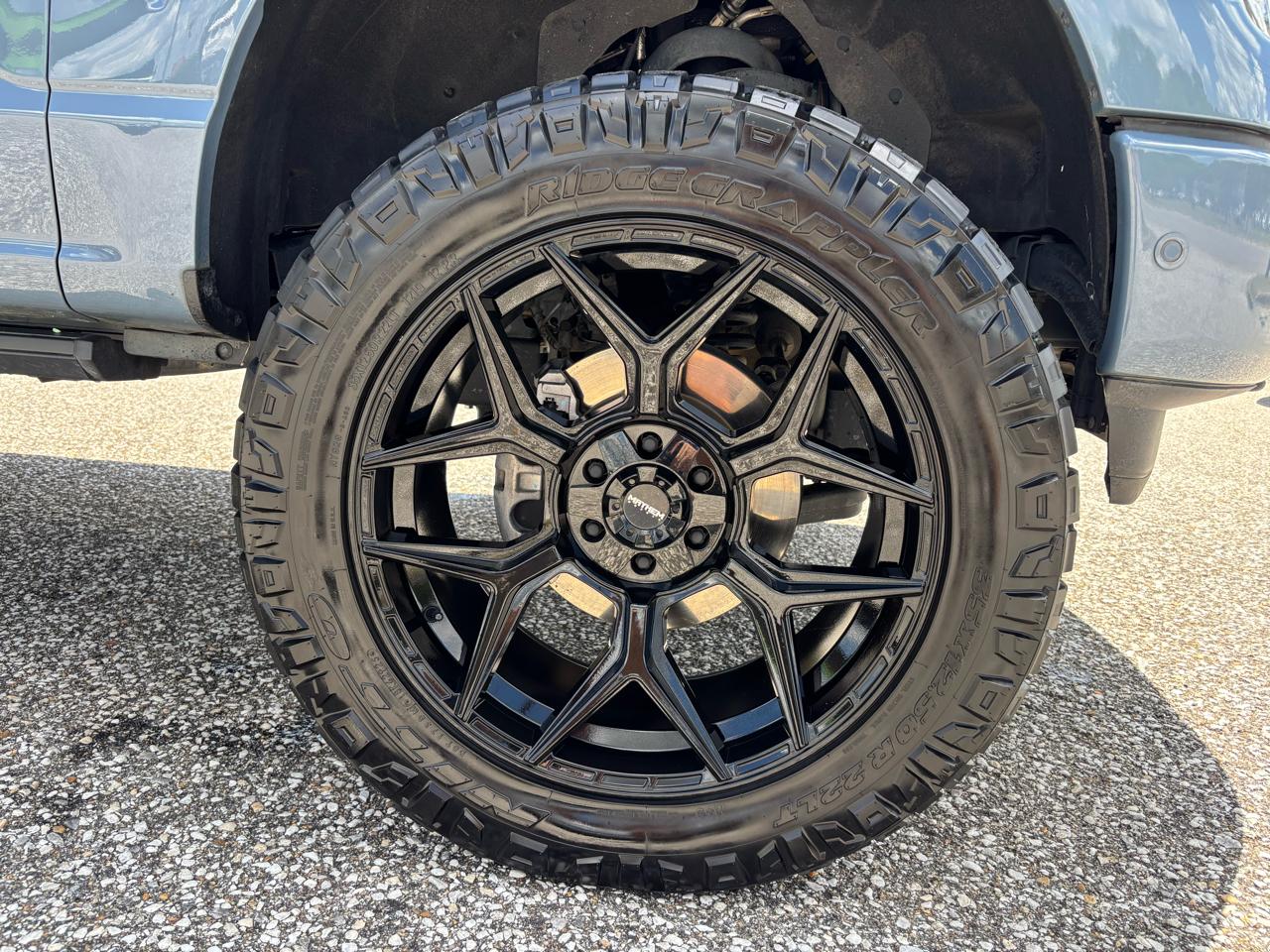 Ford F-150 Platinum 4WD SuperCrew 5.5' Box 2023