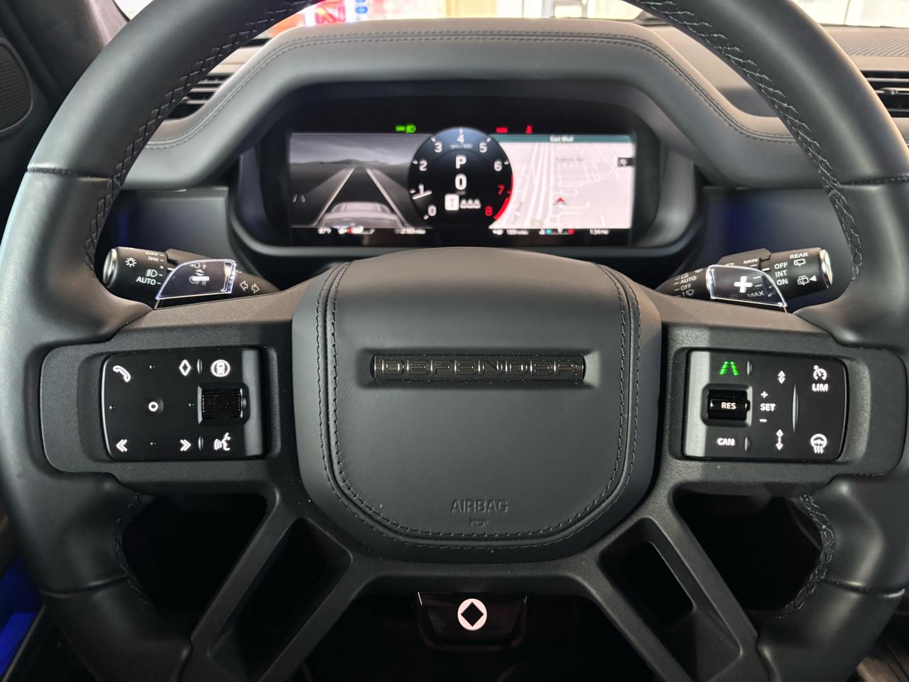 Land Rover Defender 110 P635 OCTA 2026