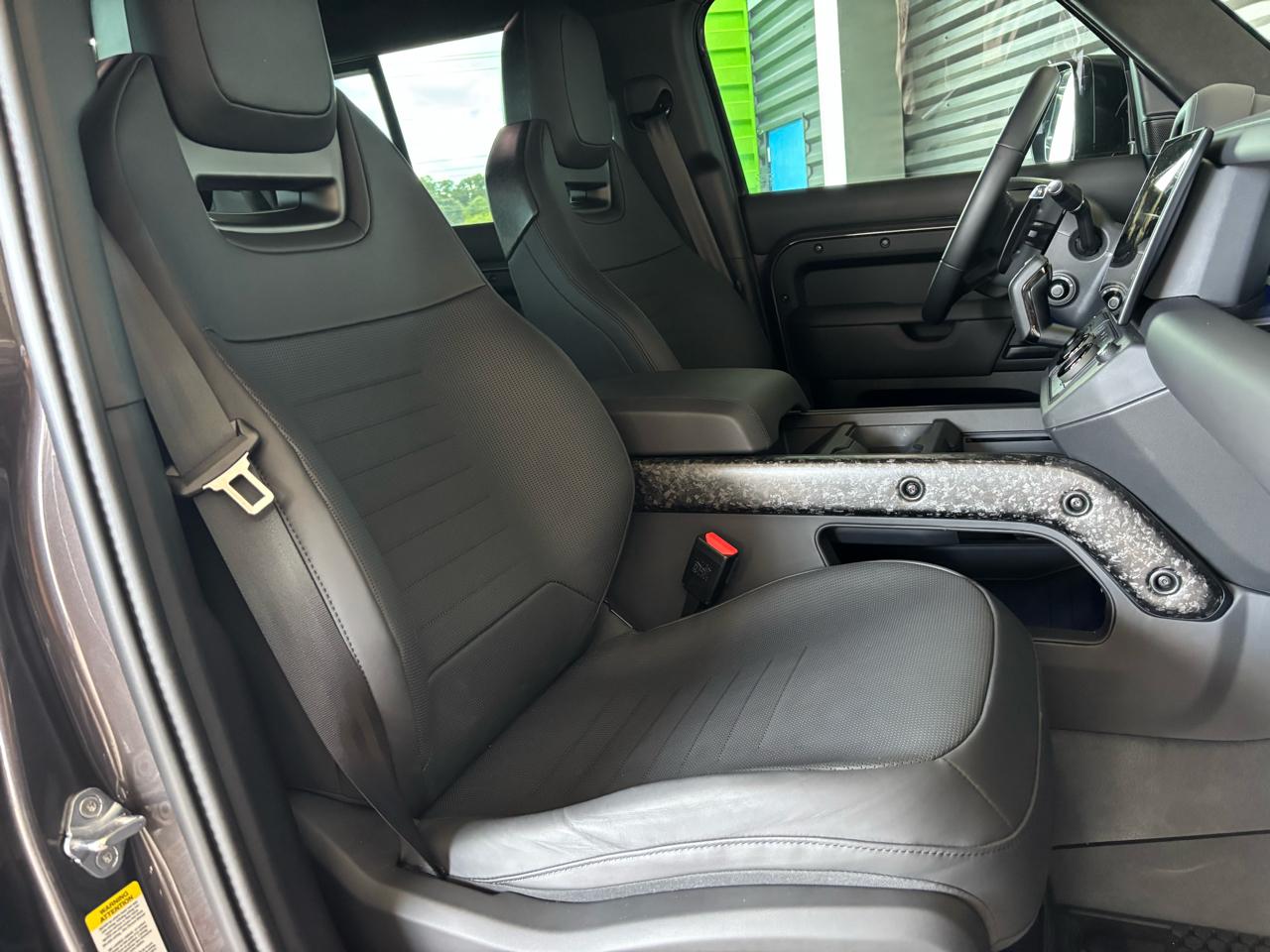 Land Rover Defender 110 P635 OCTA 2026