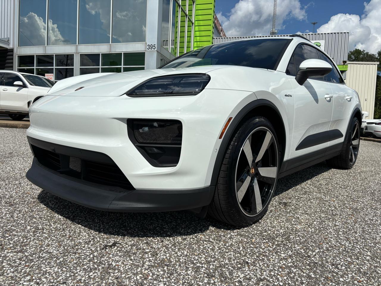 Porsche Macan Electric 4 AWD 2024