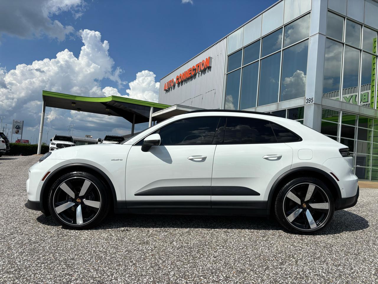 Porsche Macan Electric 4 AWD 2024