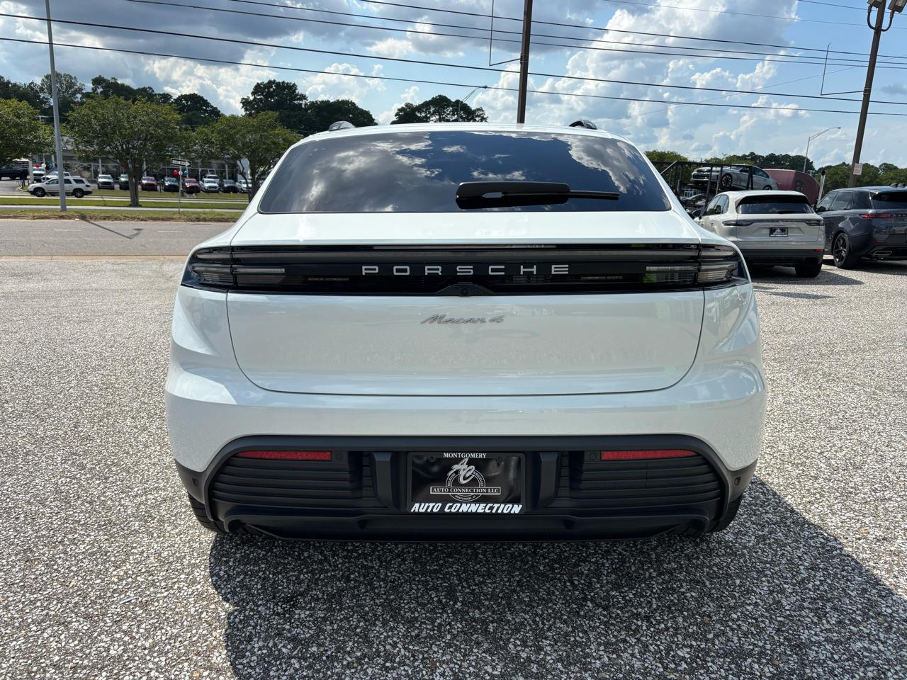 Porsche Macan Electric 4 AWD 2024