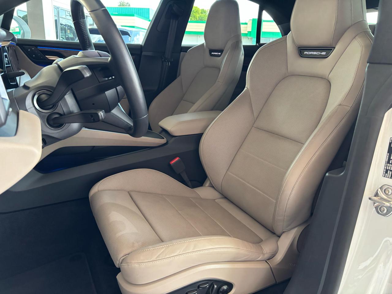 Porsche Macan Electric 4 AWD 2024