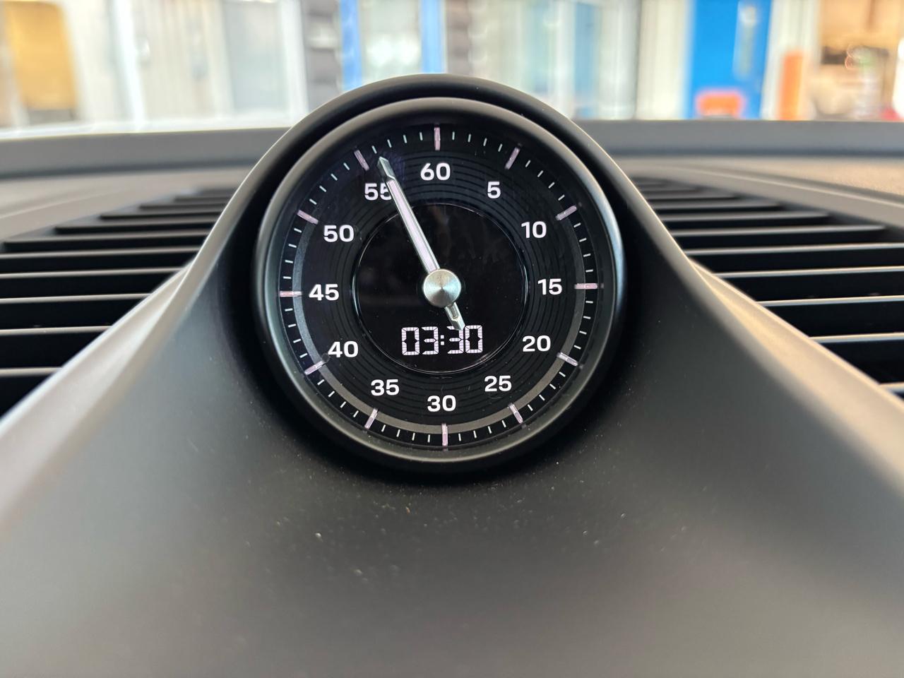 Porsche Macan Electric 4 AWD 2024