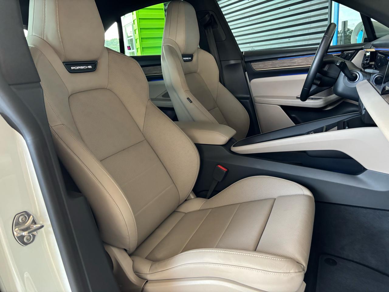 Porsche Macan Electric 4 AWD 2024